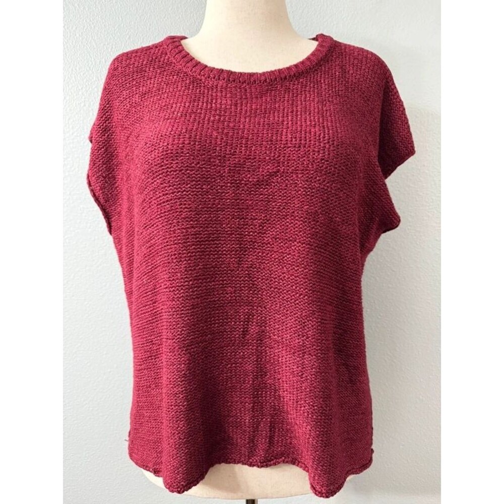 Zenana Burgundy Textured Knit Sleeveless Sweater Medium